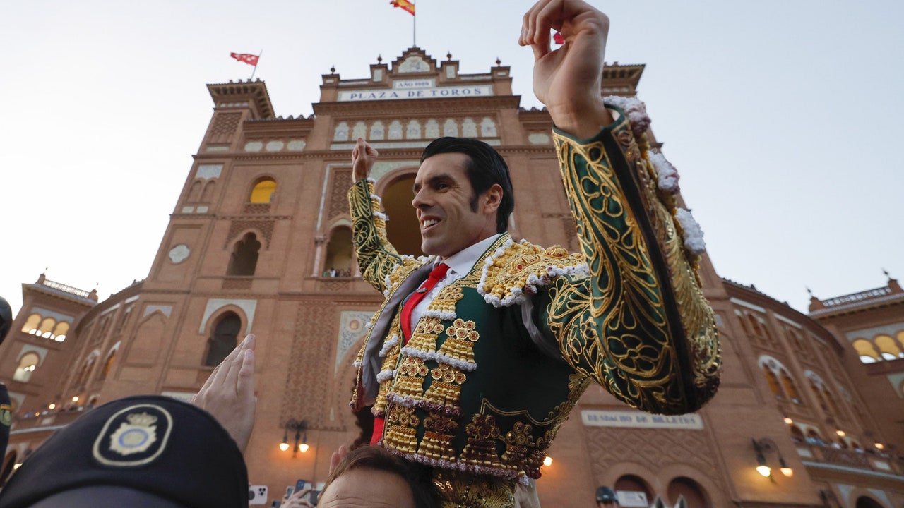 Who fights today in Las Ventas? Thursday May 25