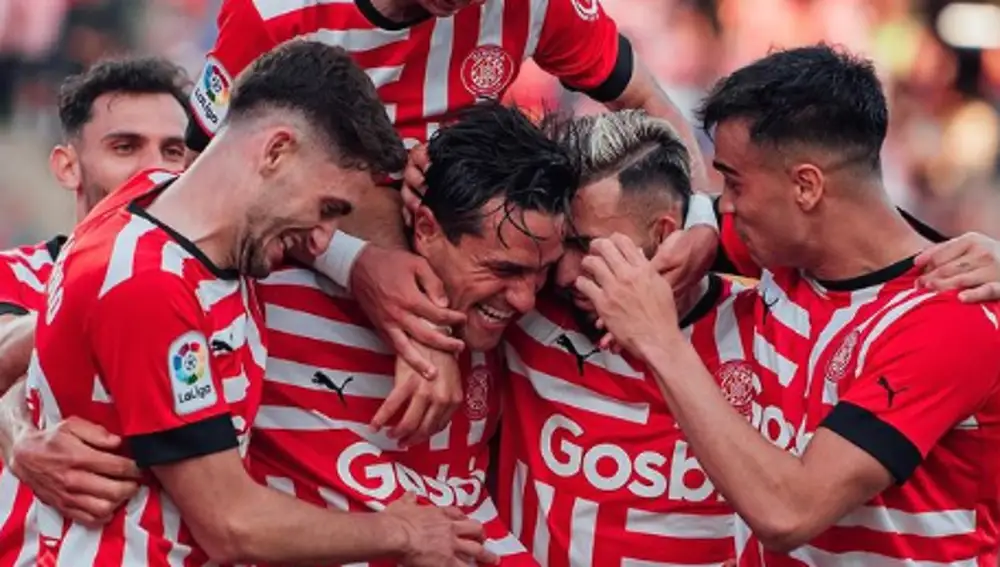 Los jugadore del Girona celebran un gol