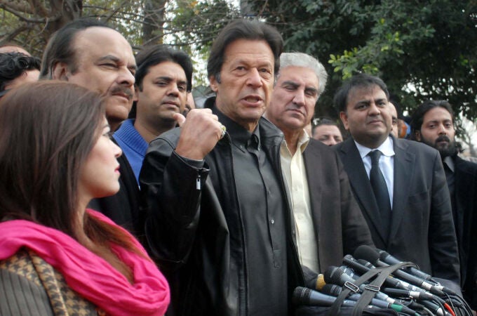 Pakistán.- El Supremo paquistaní declara "ilegal" el arresto del ex primer ministro Imran Jan y ordena su liberación