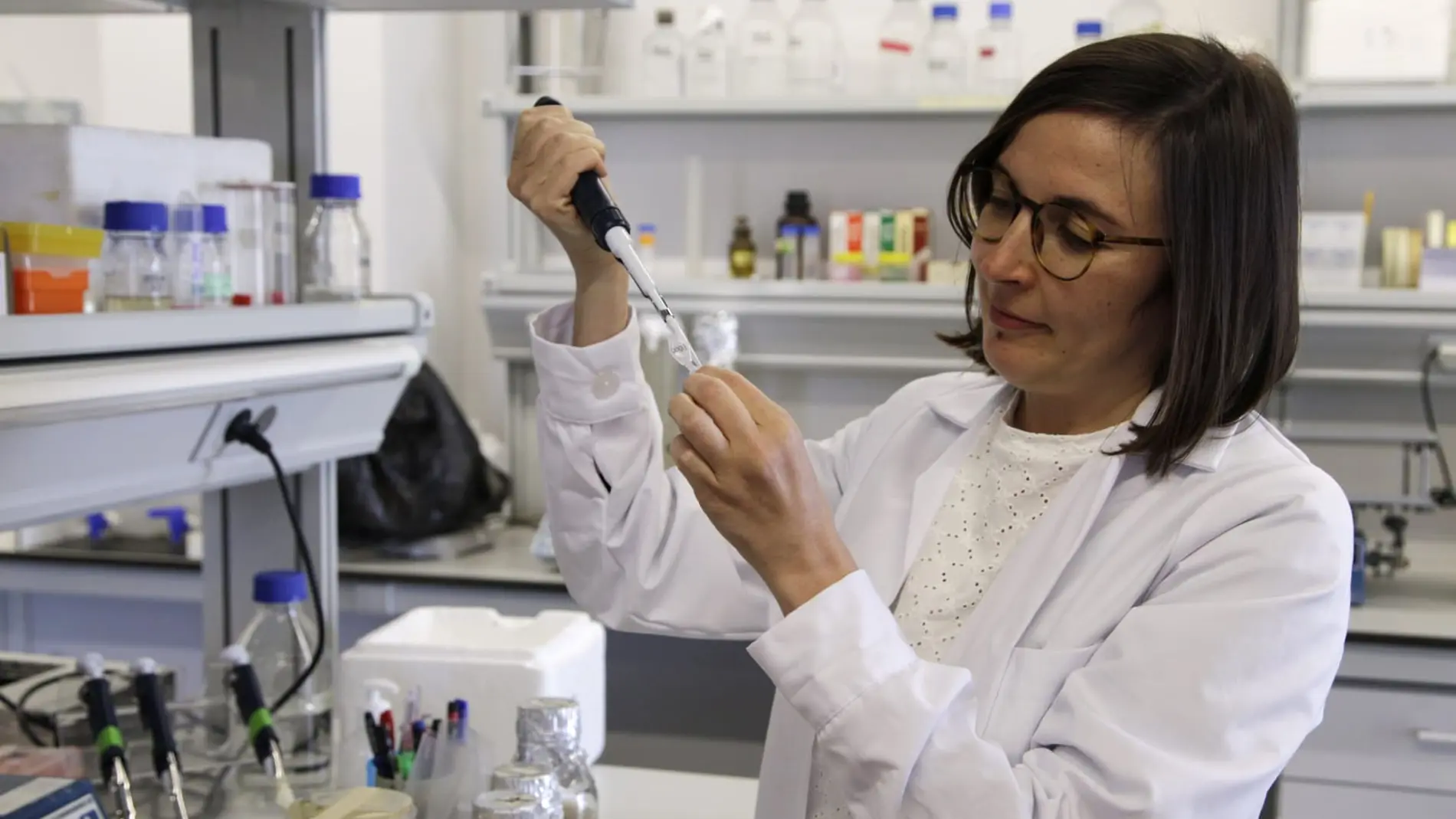 La investigadora leonesa Cristina Vieitez, premiada por el Programa L’oréal-Unesco "For Women in Sciencie"