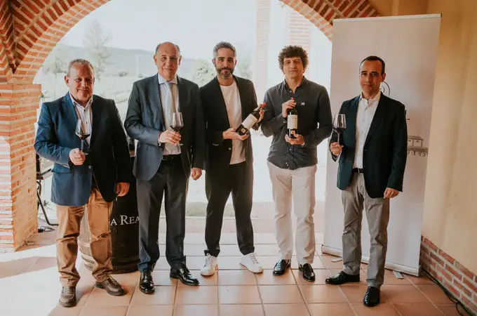 El periodista Roberto Leal presenta la nueva gama de vinos Finca El Empecinado
