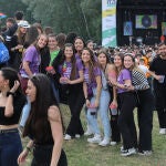 Miles de jóvenes de toda la Comunidad y de otros lugares de España en la fiesta universitaria de la ITA, que se celebra en el Parque Ribera Sur de Palencia