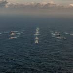 Imagen de los 14 buques de la OTAN navegando por el Atlántico Norte, entre ellos la fragata española Blas de Lezo