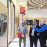 Alberto Gómez Barahona, rector de la Universidad Isabel I y Fernando Pino, presidente del Grupo Edelweiss inauguran la exposición