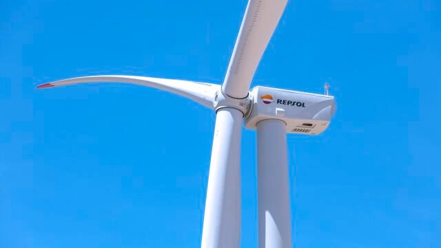 Economía.- Repsol acelera su internacionalización en renovables con el desarrollo de una cartera de 1.800 MW en Italia