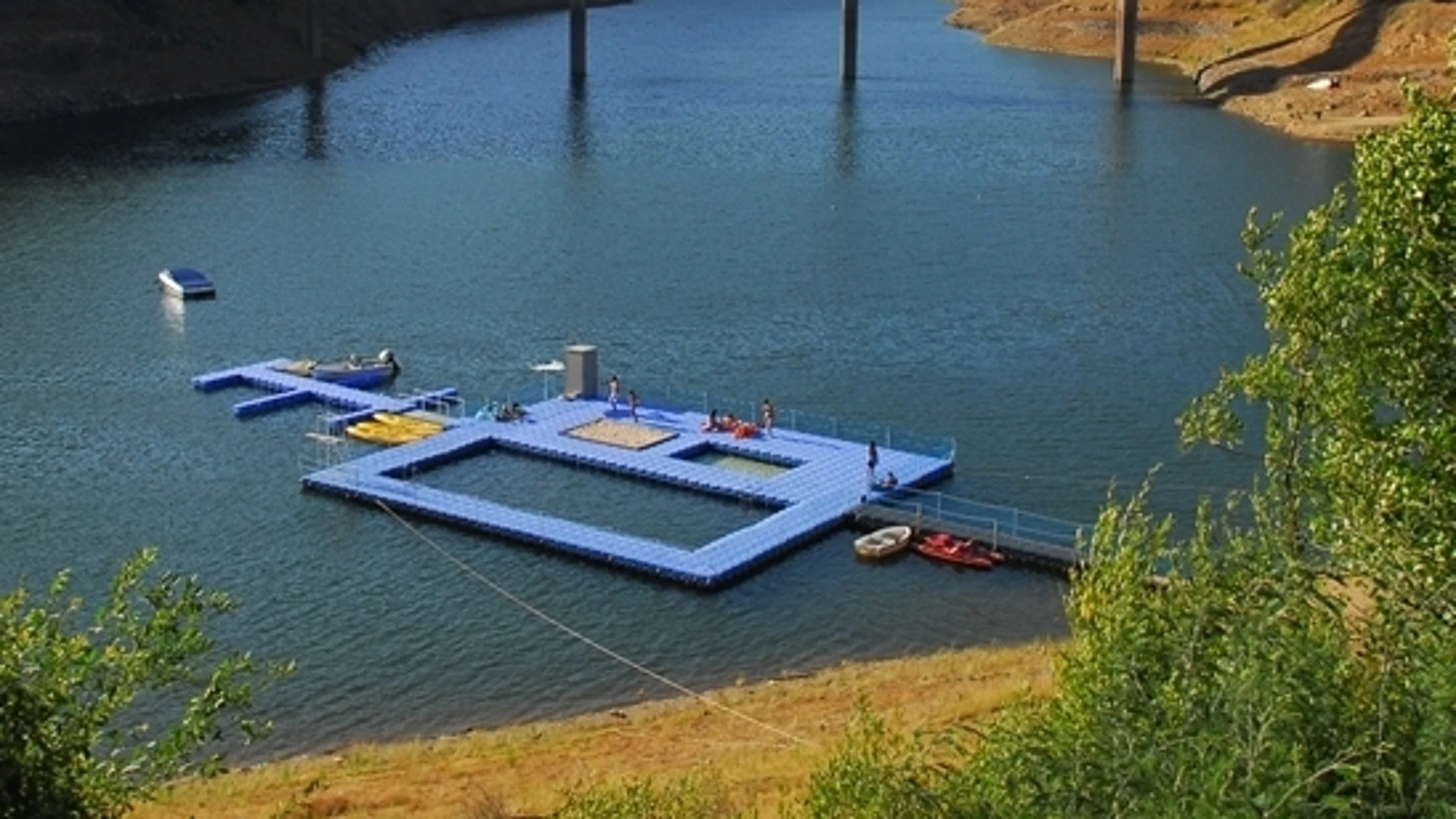 Playa fluvial de Álvaro, en Oleiros, Portugal