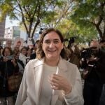 La alcaldesa de Barcelona, Ada Colau, a su salida de un juicio por presuntamente coaccionar al fondo Vauras, en el Juzgado de Instrucción 18, a 13 de marzo de 2023, en Barcelona, Catalunya (España).