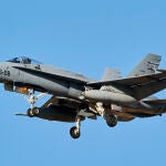 Se estrella un F-18 en la base aérea de Zaragoza y el piloto consiguió eyectarse