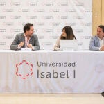 El Decano de la Facultad de Ciencias y Tecnología de la Universidad Isabel I, Álvaro Romero Barriuso, presenta la final de los proyectos educativos Ruralbotic y Stem Talent Kids
