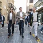 Mañueco pase por Astorga junto al candidato José Luis Nieto y Ester Muñoz, entre otros