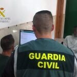Sucesos.- La Guardia Civil desmantela un grupo criminal por estafar más de 87.000 euros a una empresa de Lorca