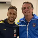  Neymar, junto a Bolsonaro