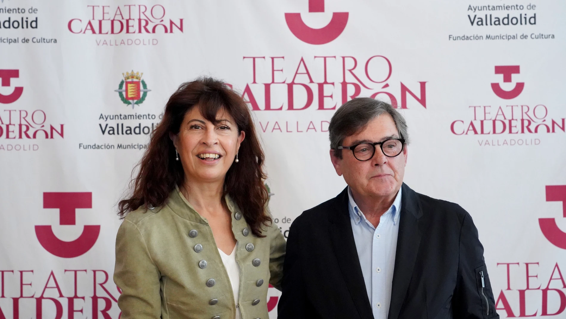 La concejala de Cultura y Turismo del Ayuntamiento de Valladolid, Ana María Redondo, y el director del Teatro Calderón, José María Viteri, presentan programación de Ferias 2023 y Temporada de Abonos 2023/24