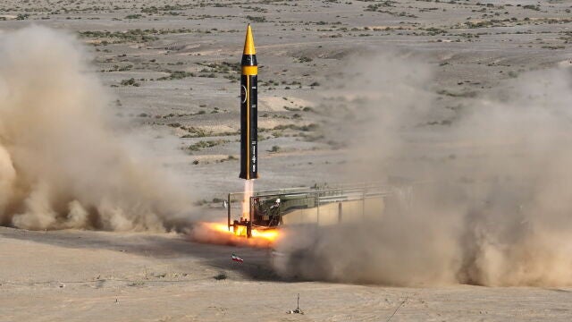 Iran unveils new ballistic missile