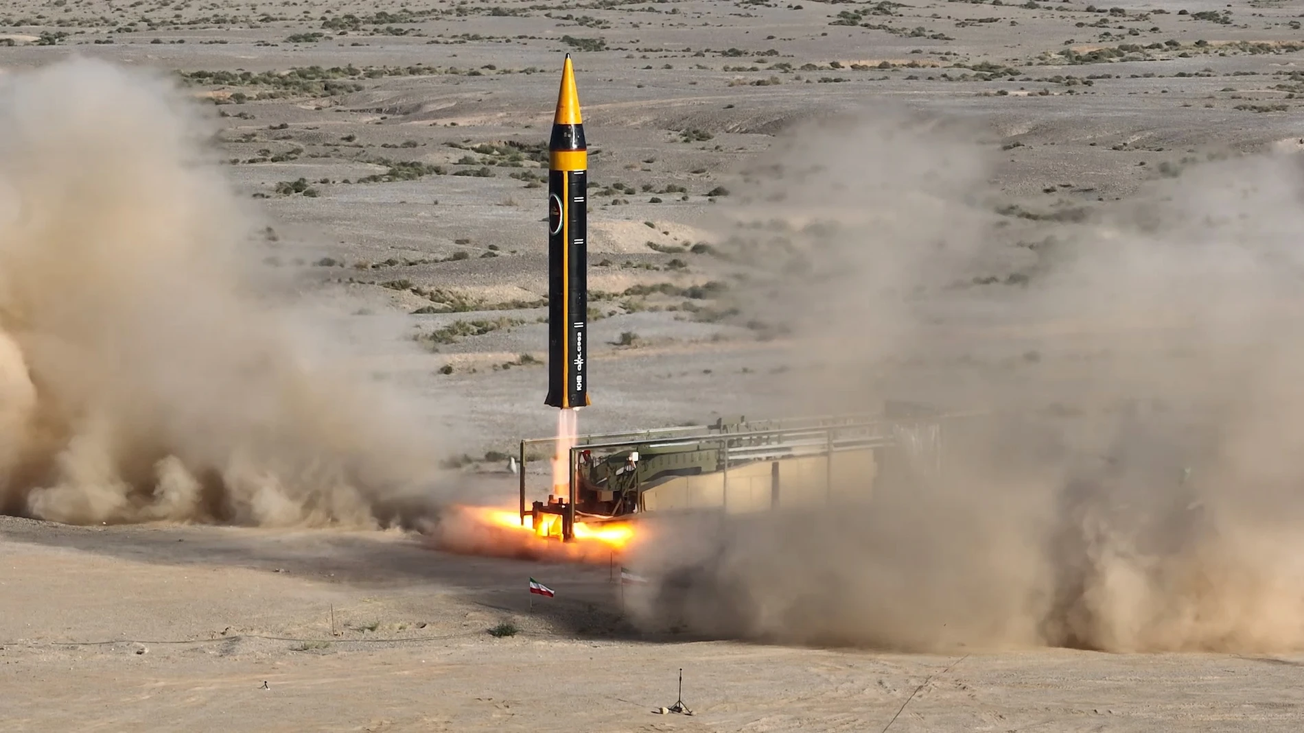 Unknown (Iran(islamic Republic Of)), 25/05/2023.- A handout photo made available by the Iranian defence ministry office on 25 May 2023 shows, New Iranian surface-to-surface missile called 'ÄòKhaibar'Äô being launched in an undisclosed location, Iran. According to the Iranian defence ministry, Iran unveiled Khaibar missile on 25 May 2023 which is the 4th generation Khorramshahr ballistic missile with 2000 km range. EFE/EPA/IRAN DEFENCE MINISTRY HANDOUT HANDOUT EDITORIAL USE ONLY/NO SALES 