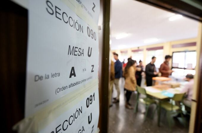 Votaciones en los colegios electorales
