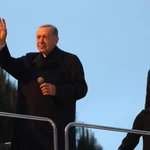 Erdogan addresses supporters in Istanbul