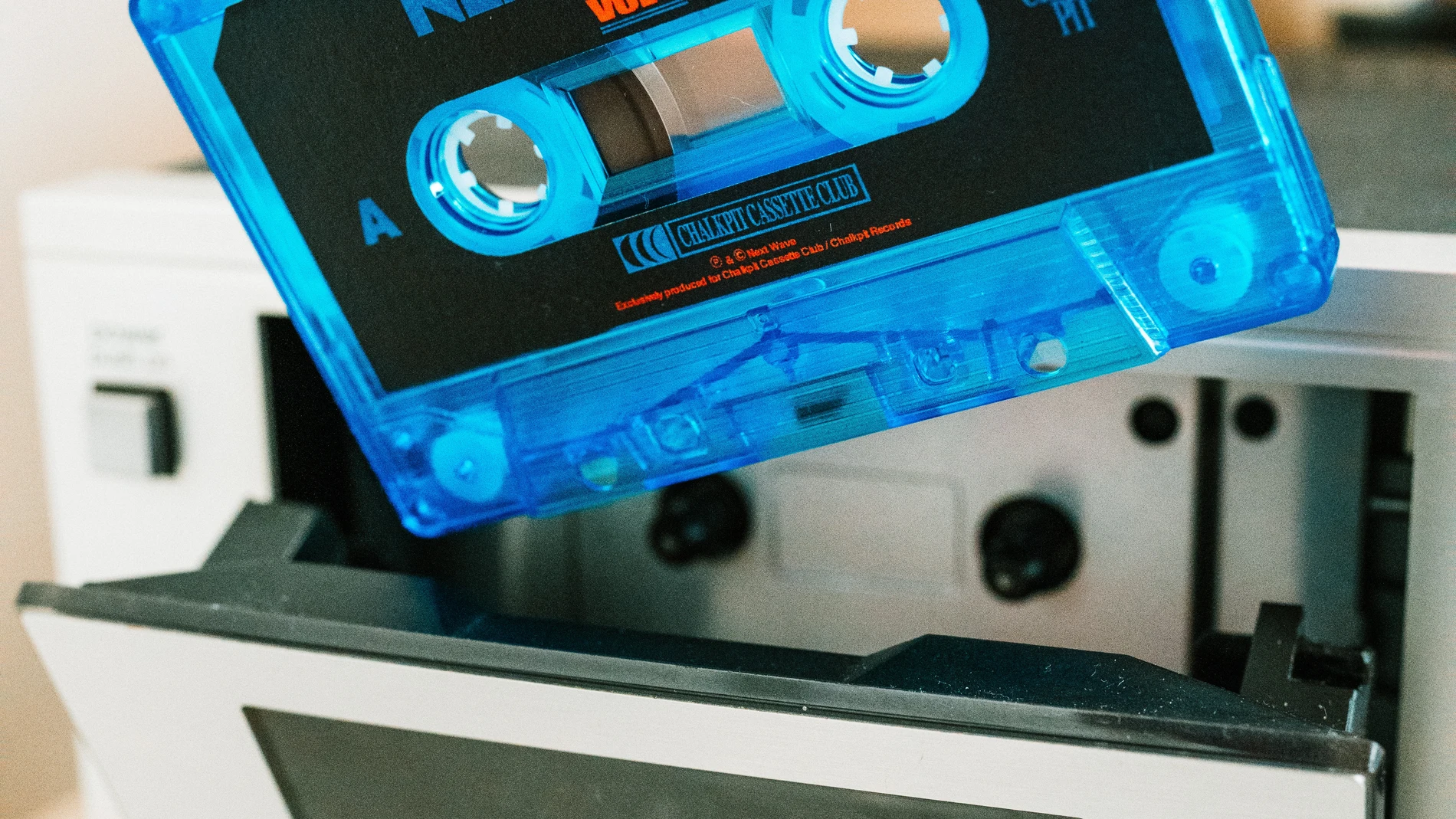 La generación Z y la generación Alfa nunca sabrá lo que es tener que "rebobinar la cinta" en un radio cassette