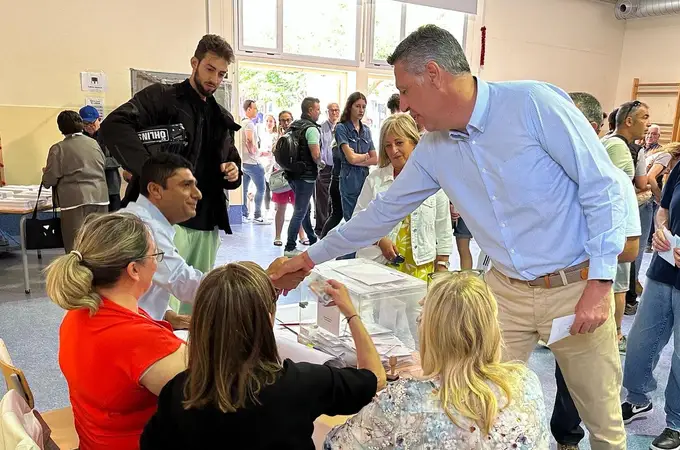 Albiol arrasa en Badalona y logra una histórica mayoría absoluta para el PP