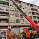 Valencia.- Sucesos.- Saneada la fachada de un edificio en Paterna tras la caída de cascotes