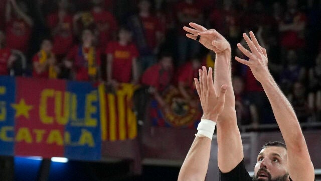 Mirotic fue el máximo anotador del Barça