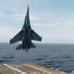 Imagen del supuesto caza ruso aterrizando en "cobra" en un portaaviones