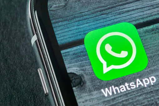 WhatsApp permitirá mencionar contactos en los estados
