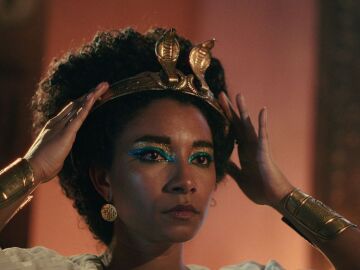 «Cleopatramanía»,  la trampa idelógica del color de su piel