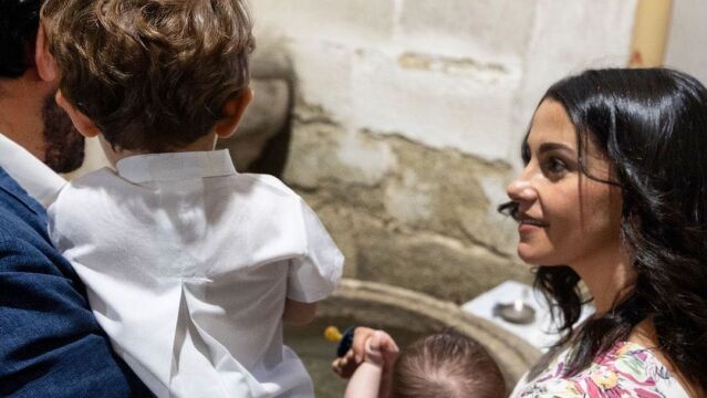 Inés Arrimadas y Xavier Cima junto a sus hijos, Álex y Marc