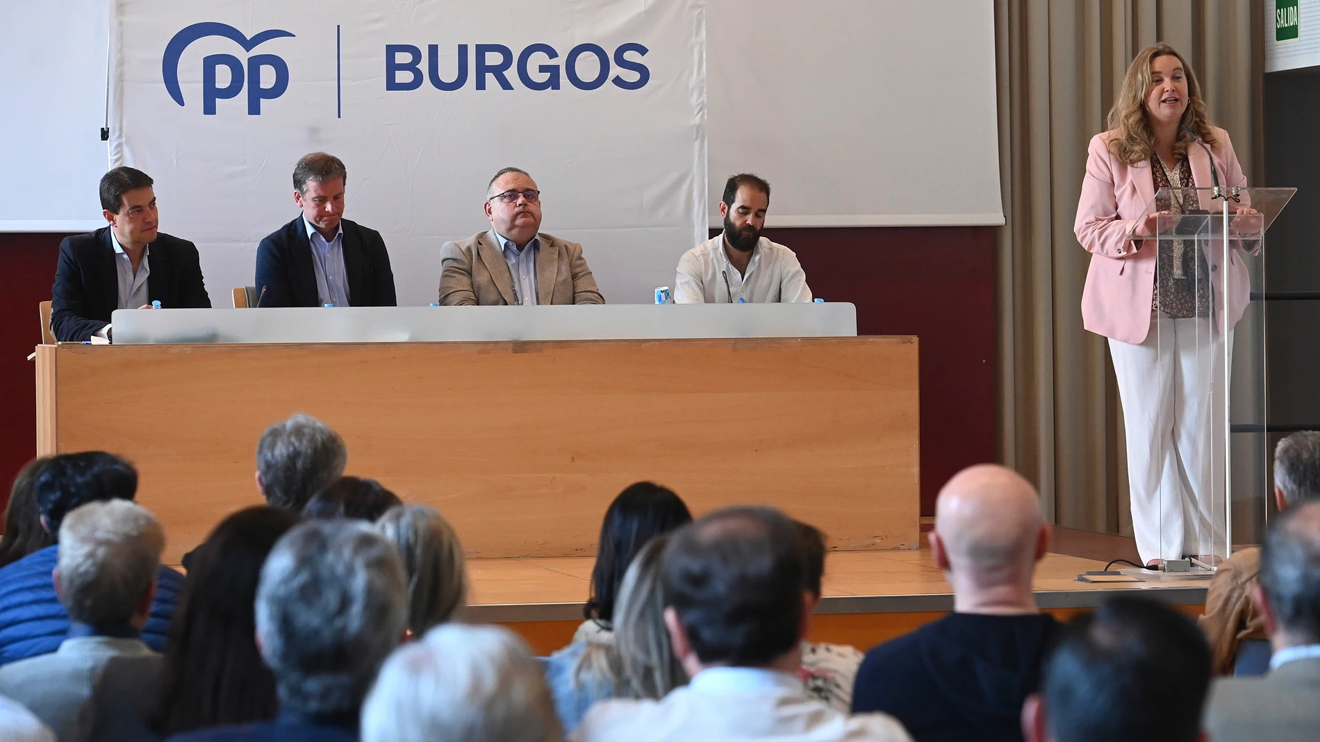 Cristina Ayala participa en la Junta Directiva del PP de Burgos