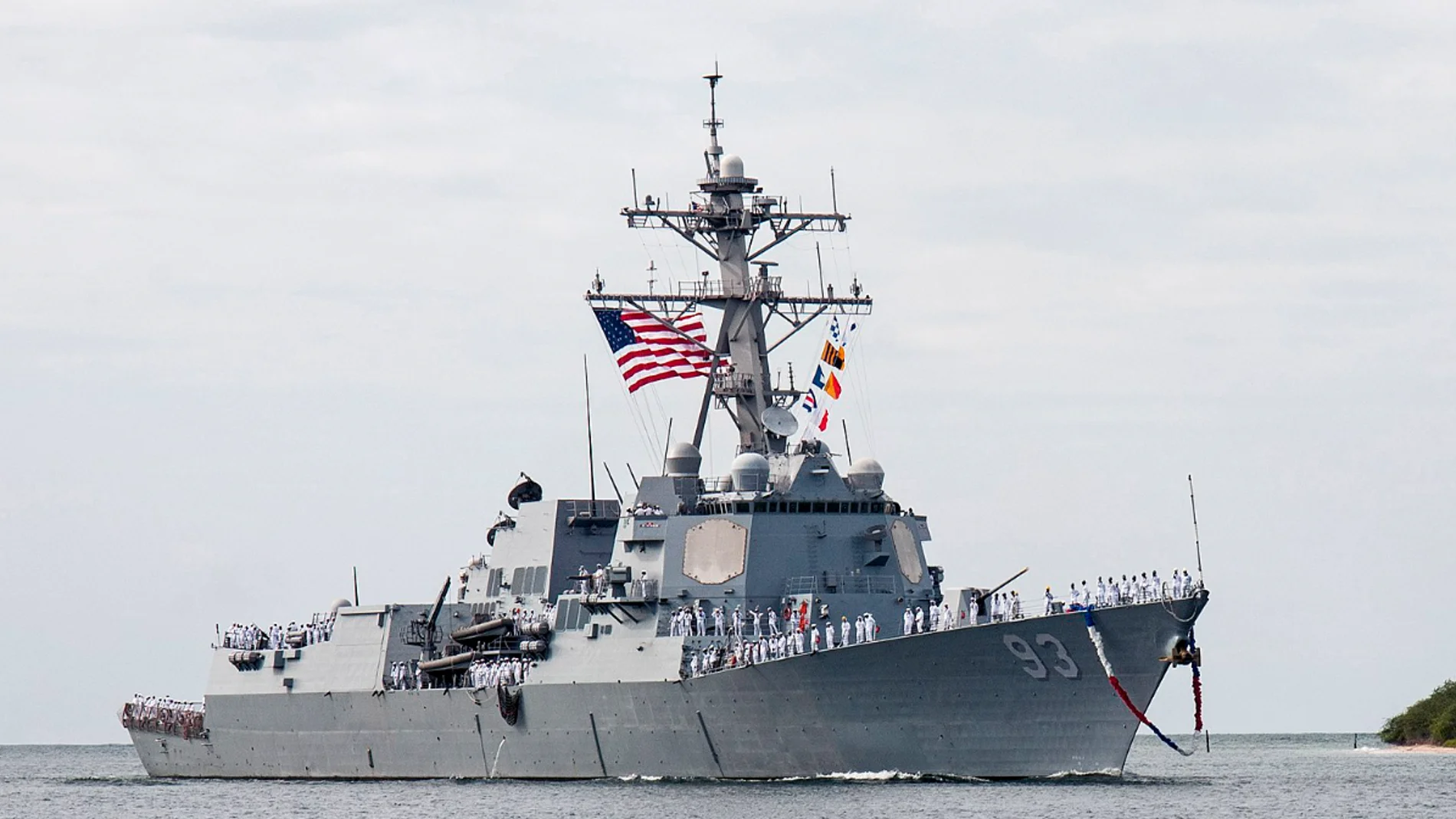 El destructor estadounidense USS Chung-Hoon