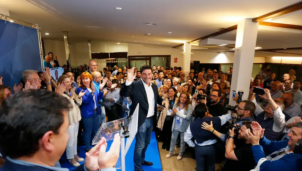 Luis Barcala ha logrado cinco concejales más que en las elecciones de 2019.