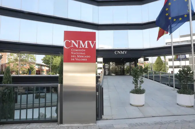 Nuevo conflicto de los funcionarios: amenaza de huelga en la CNMV si no se cumple el convenio firmado hace dos años