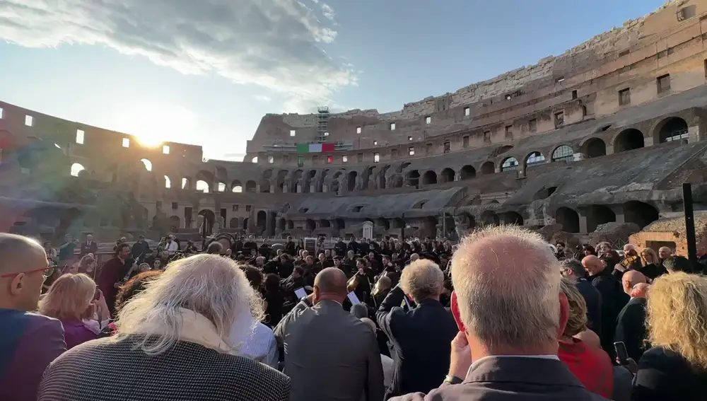 Ascensor nuevo en el Coliseo
