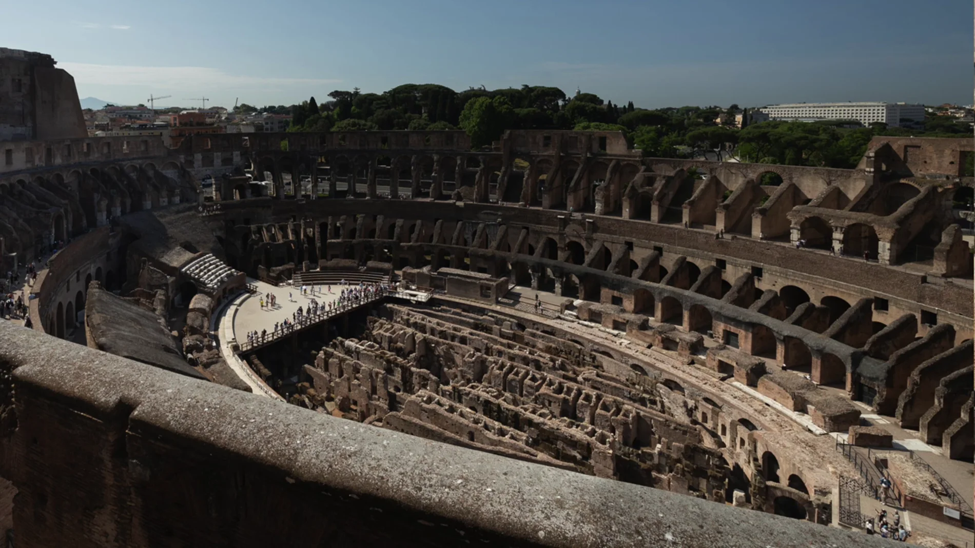 Ascensor nuevo en el Coliseo 