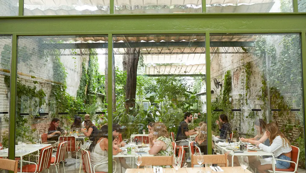 El restaurante Las Flores es una sorprendente mezcla de laboratorio, restaurante e invernadero