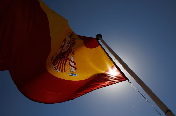 Estrasburgo condena a España por vulnerar la libertad de un sindicalista que incitó a quemar la bandera nacional
