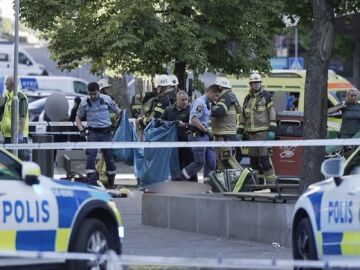 Un tiroteo con armas automáticas deja al menos un muerto y tres heridos en Estocolmo
