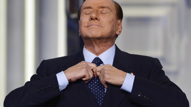 Former Italian prime minister Silvio Berlusconi dies