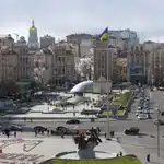 Ucrania.- Medvedev felicita el Día de Rusia con un montaje de la plaza del Maidán de Kiev con la bandera rusa