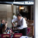 Economía.- La hostelería en España pierde 32.000 camareros y 3.000 cocineros en cuatro años, según CCOO