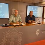 Manuel Villar y Antonio Manresa en la rueda de prensa hoy de la Junta de Gobierno local del Ayuntamiento de Alicante.