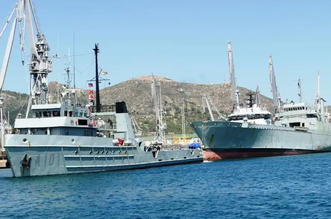 Un honroso final para el buque Martín Posadillo de la Armada: ser hundido por un misil