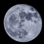 La Luna es el satélite del planeta Tierra y ha sido visitado por el ser humano en varias ocasiones