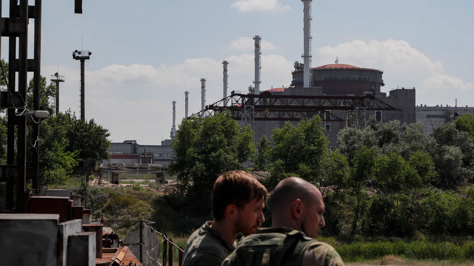 Enerhodar (Ukraine), 15/06/2023.- A picture taken during a visit to Enerhodar organised by the Russian Defence ministry shows a general view of the Zaporizhzhia Nuclear Power Plant in Enerhodar, southeastern Ukraine, 15 June 2023. The Zaporizhzhia Nuclear Power Plant can still continue to draw water from the Kakhovka reservoir, the IAEA reports. Grossi said that after the destruction of the Kakhovka hydroelectric power station, a situation may arise when the water from the Kakhovka reservoir ...