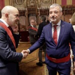 Collboni, elegido alcalde de Barcelona con el apoyo in extremis de los comunes y el PP