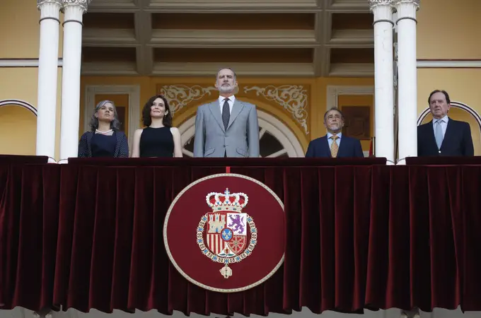 El rey Felipe VI preside la popular Corrida de la Beneficencia en Las Ventas