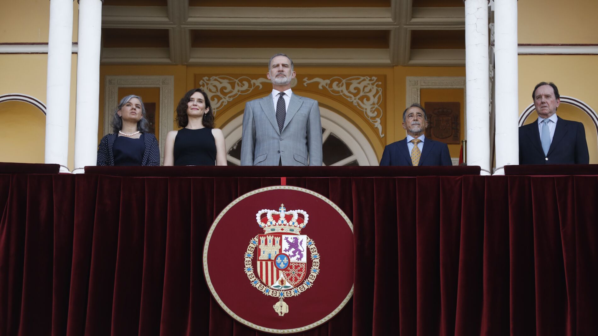 El rey Felipe VI preside la popular Corrida de la Beneficencia en Las Ventas