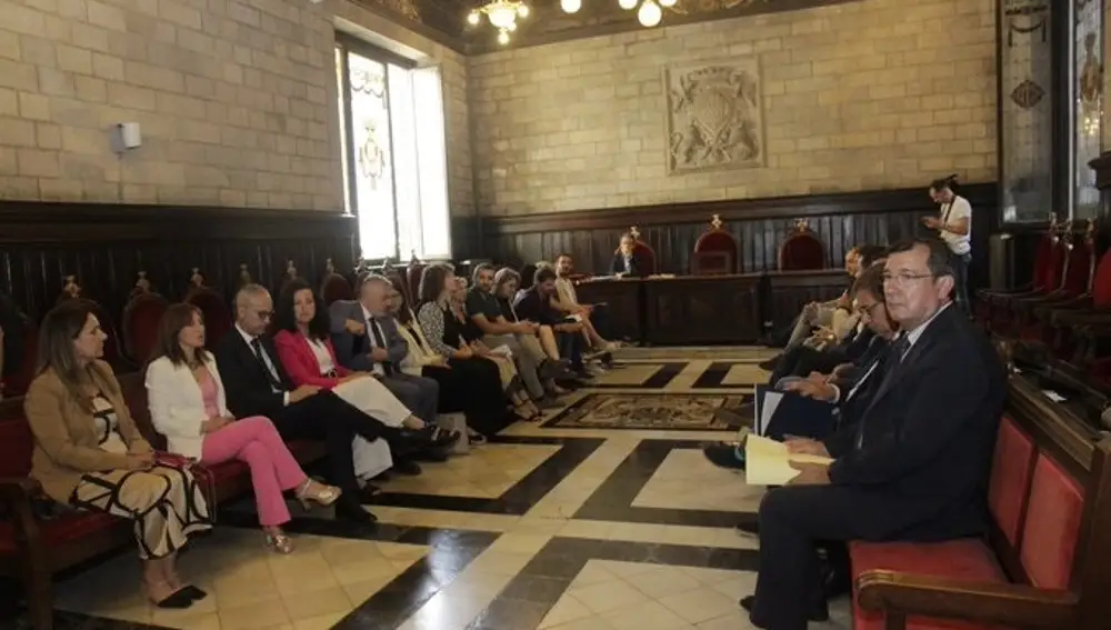 AV.- Salellas (Guanyem) es investido alcalde de Girona tras el pacto con Junts y ERC