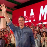 Pedro Sánchez interviene en un acto en Dos Hermanas (Sevilla)